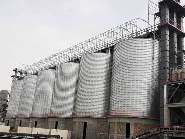 Silos à spirales pour le stockage du ciment